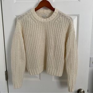 American eagle cream sweater